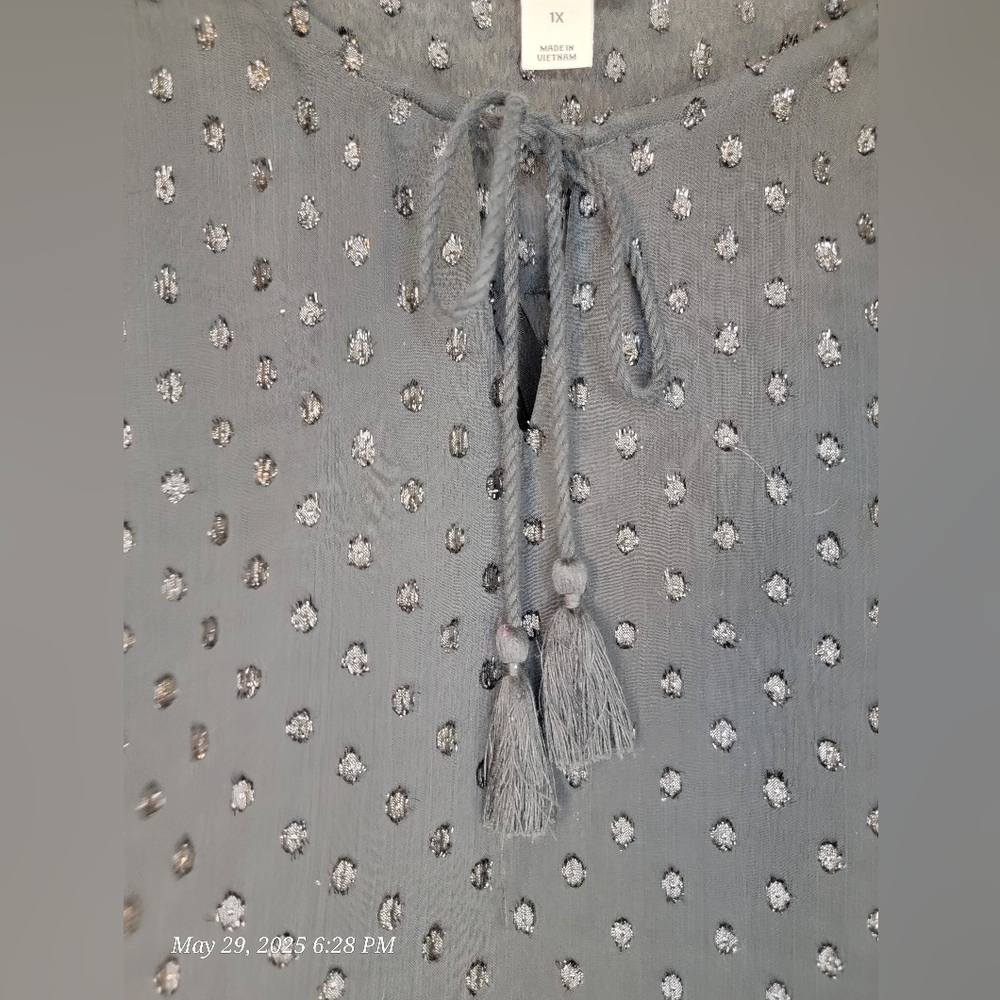 Ava & Viv Sparkling Dot Black Tie Front Relaxed Blouse - Picture 3 of 10